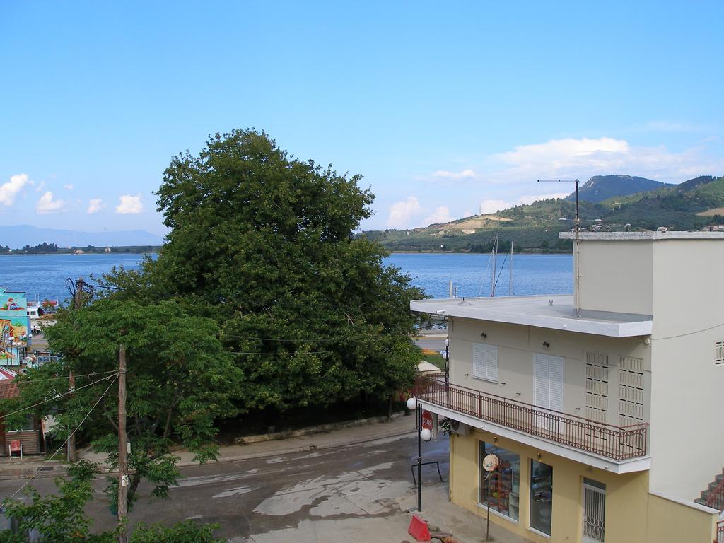 Anastasia - Efthimios Apartments Agios Konstantinos  エクステリア 写真