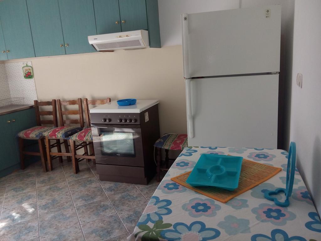 Anastasia - Efthimios Apartments Agios Konstantinos  エクステリア 写真